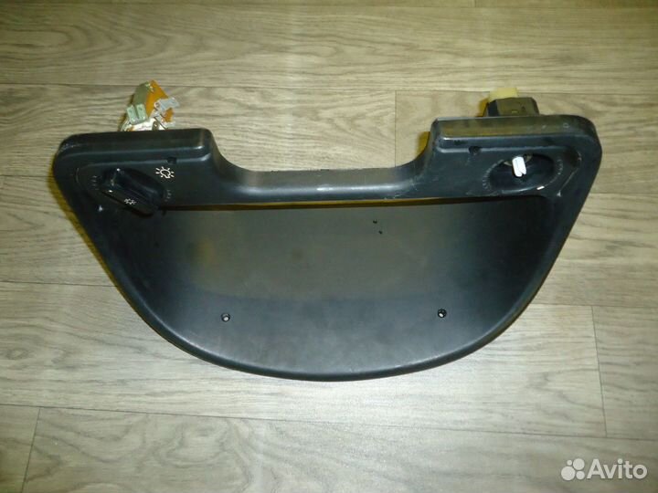 3110-5325270 Накладка панели приборов волга 31105