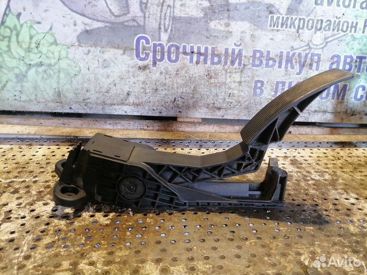 Педаль газа Mercedes-Benz M-класс