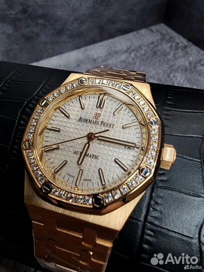 Часы золотые Audemars Piguet 18karat