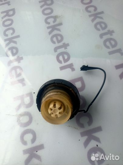 Крышка топливного бака Toyota Corolla 150