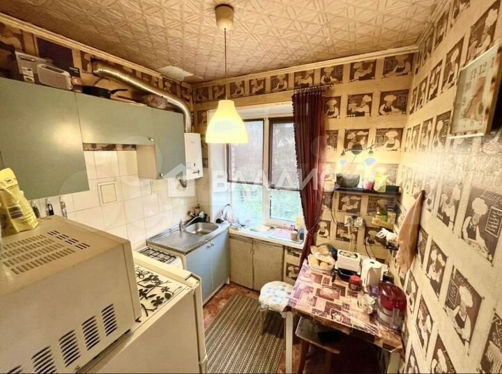 1-к. квартира, 32 м², 4/4 эт.