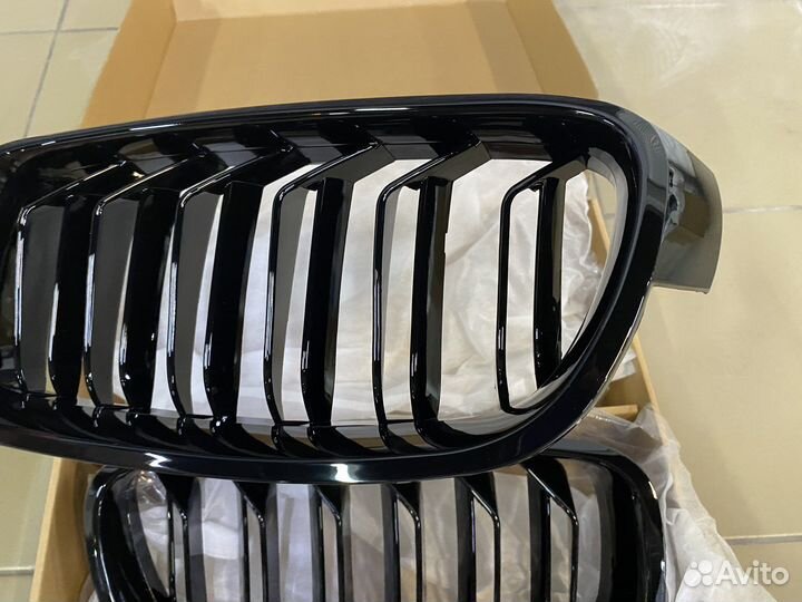 Решетка радиатора на BMW F30 CS style глянец