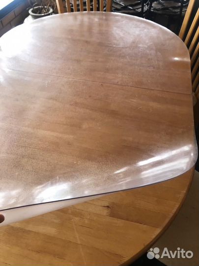 Кухонный стол и стулья комплект