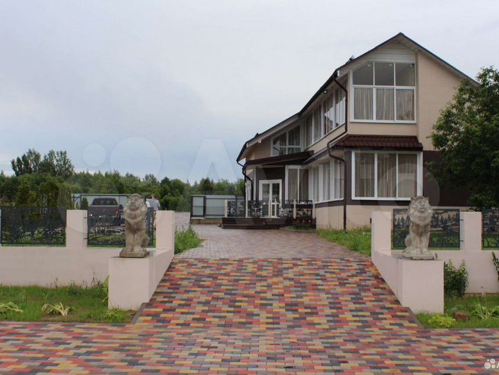 Дом 400 м² на участке 25 сот.