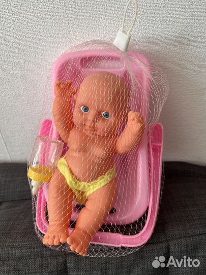 Пупс в переноске с бутылочкой новый