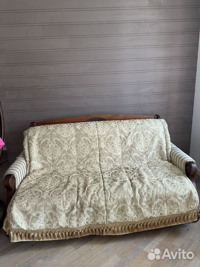 Диван бу из массива