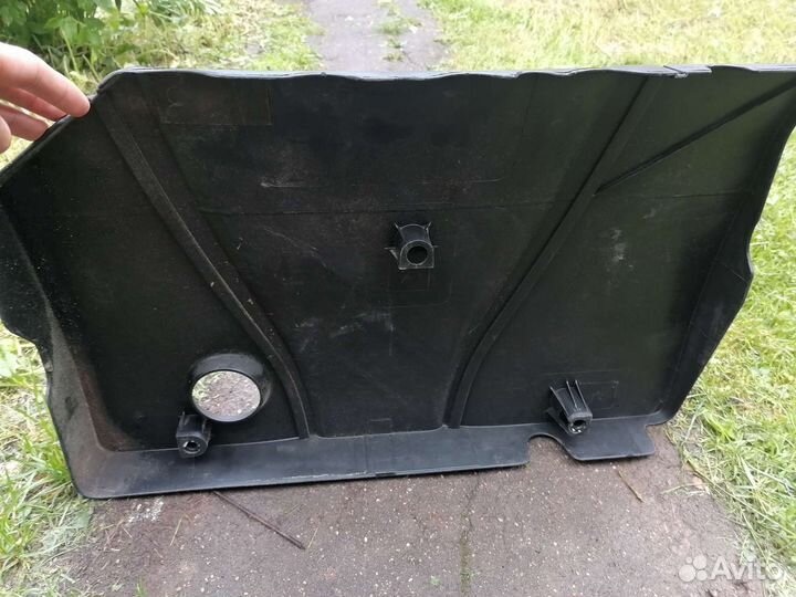 Крышка двигателя ford focus 2 1.8