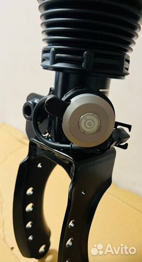 Передний амортизатор Porsche Cayenne 955/957