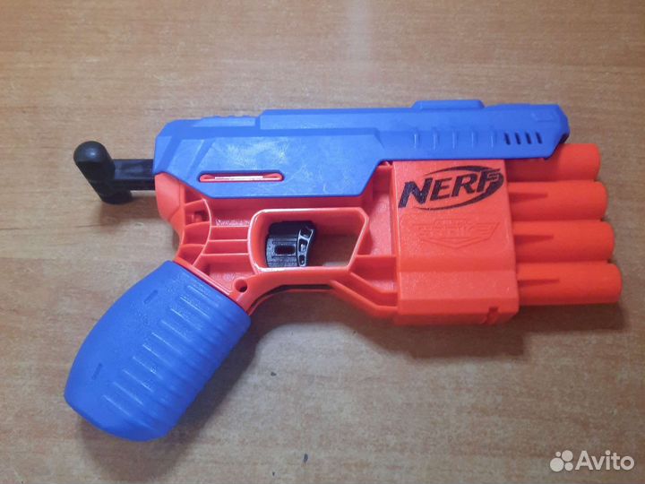 Nerf пистолет