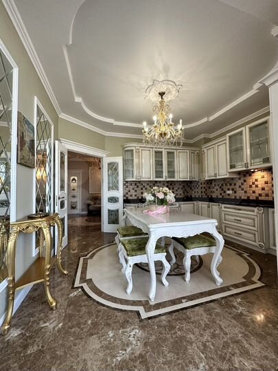 3-к. квартира, 109 м², 17/24 эт.