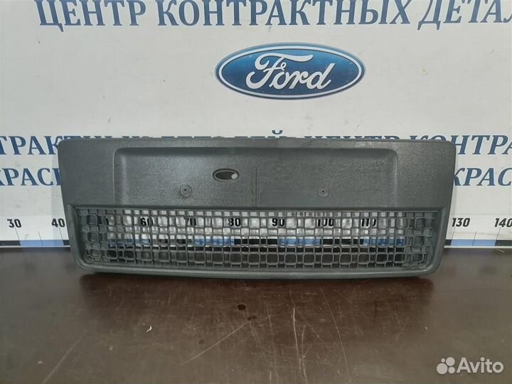 Решетка в бампер центральная Ford Fusion 2002