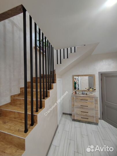 Перила в потолок