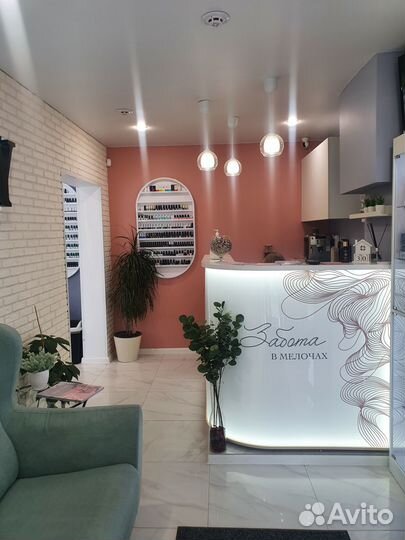 Помощник Администратора салона красоты/Хостес