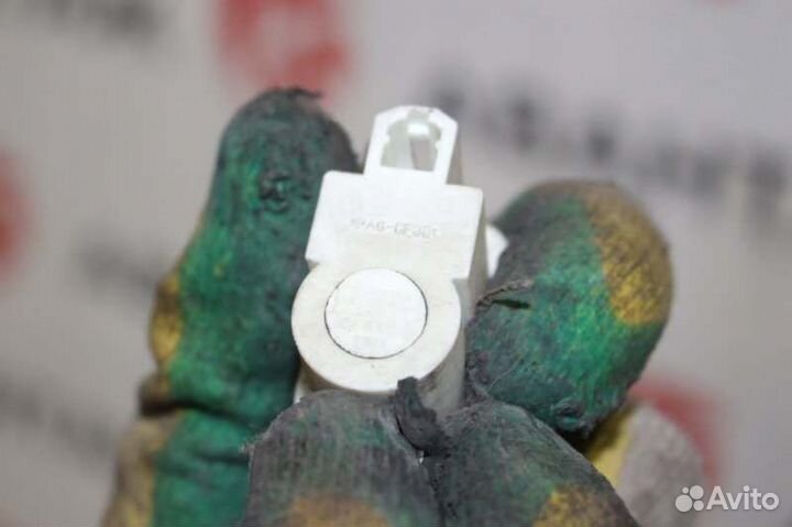 Датчики педали тормоза Ford Fiesta MK5 1.4+робот