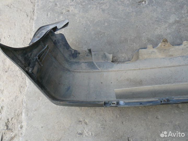 Бампер задний для Volkswagen Golf 3