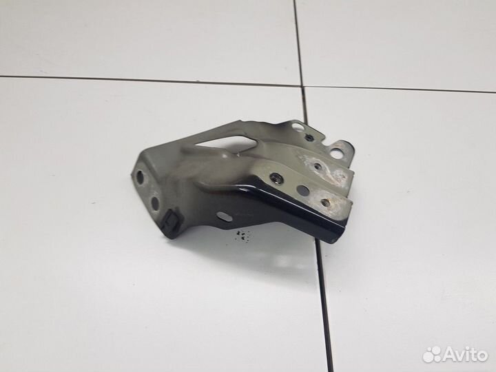 Кронштейн переднего правого крыла (Geely Coolray)