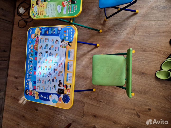 Детский стол со стулом