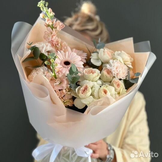 Маттиола и гермини Букет розы