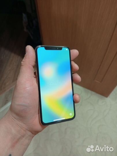 iPhone X, 64 ГБ