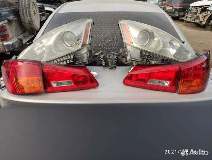 Lexus IS250 - фонари задние (комплект)