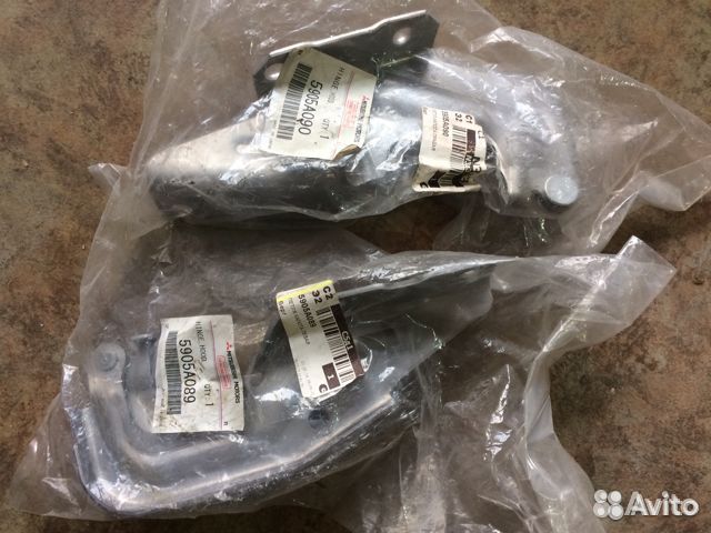 Петли капота Outlander Lancer 5905A089 5905A090