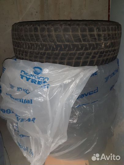 Bridgestone Blizzak DM-V1 225/65 R17