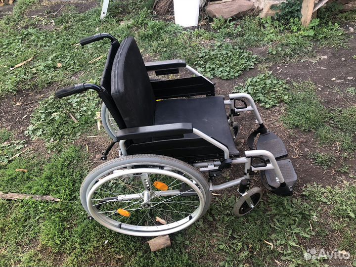 Коляска инвалидная
