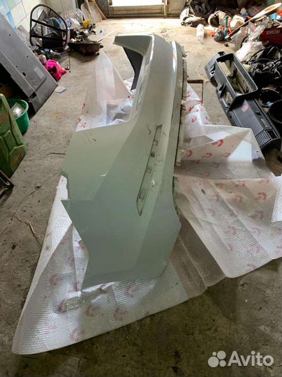 Продам задний бампер