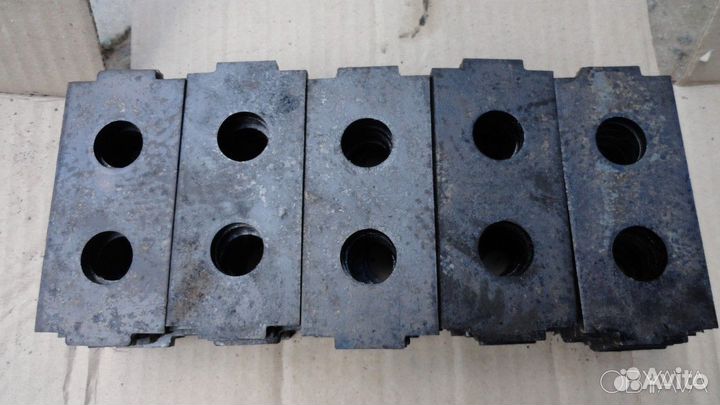 Запчасти для зернодробилок(Молотки,сита,оси)