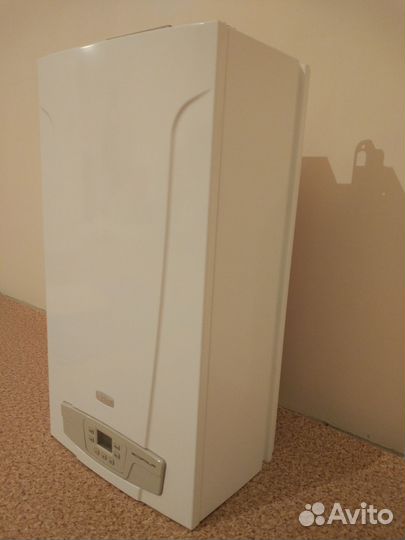 Газовый котел baxi ECO four 24i