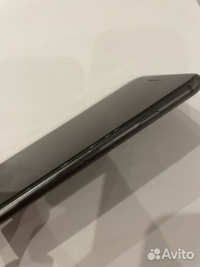 Телефон iPhone 8 64 gb