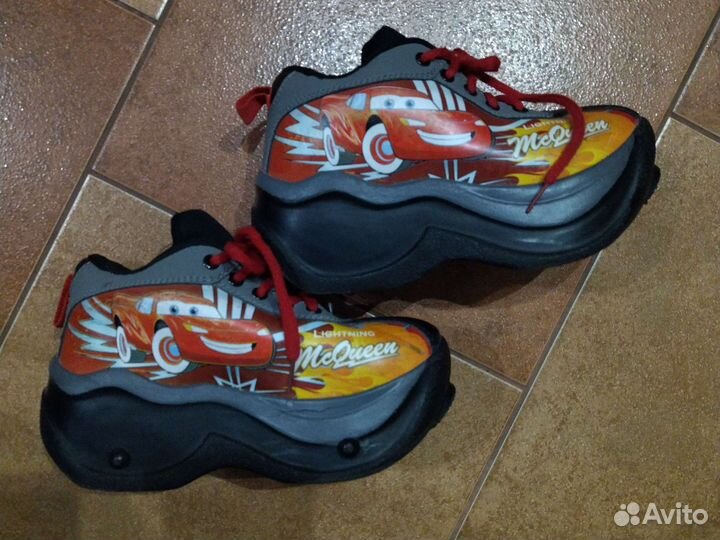 Ролики ботинки состояние отличное