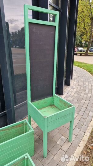 Стул-кашпо с меловой доской