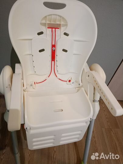 Стульчик для кормления Chicco Polly