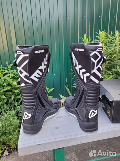 Кроссовые мото боты