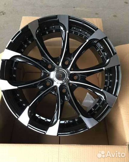 Диски на тойота 200 r22 5x150 новые