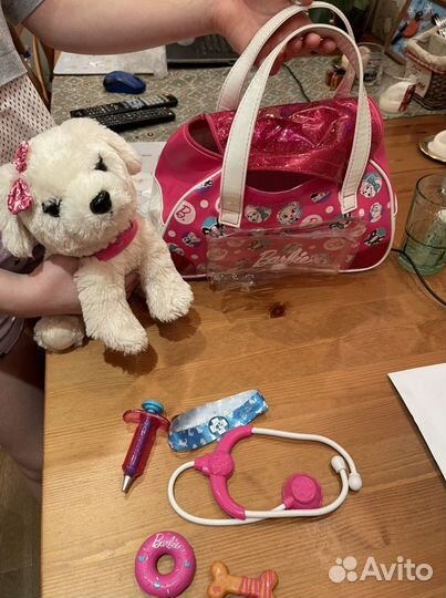 Собака в сумке Barbie