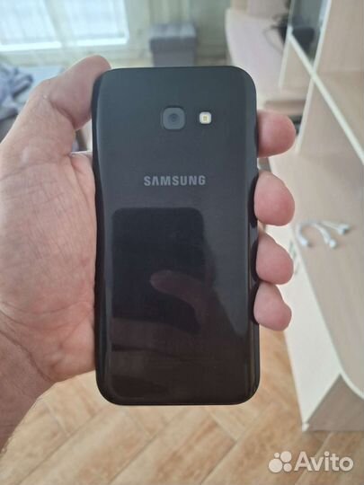 Телефон Samsung galaxy a5 2017