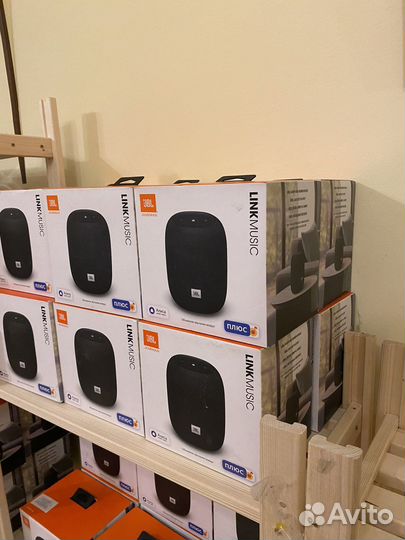 Умная колонка JBL Link Music с Алисой Оригинал