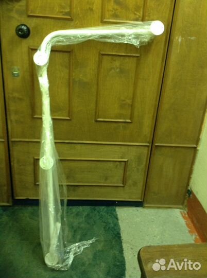 Поручень новый для жилых помещений