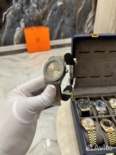 Часы hublot
