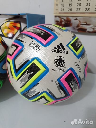 Футбольный мяч adidas новый
