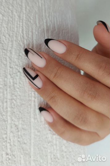 Маникюр выездом на дом