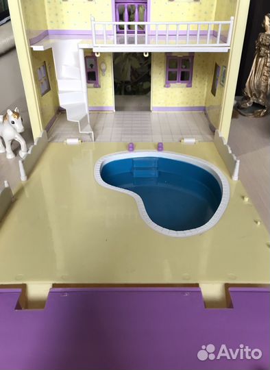 Домик кукольный