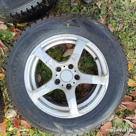 Nokian Tyres Hakkapeliitta 4 215/65 R16