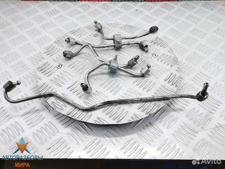 Трубка топливная Toyota RAV4 3 (XA30) 2008