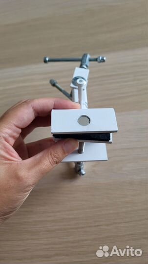 Держатель для пялец к станкам 