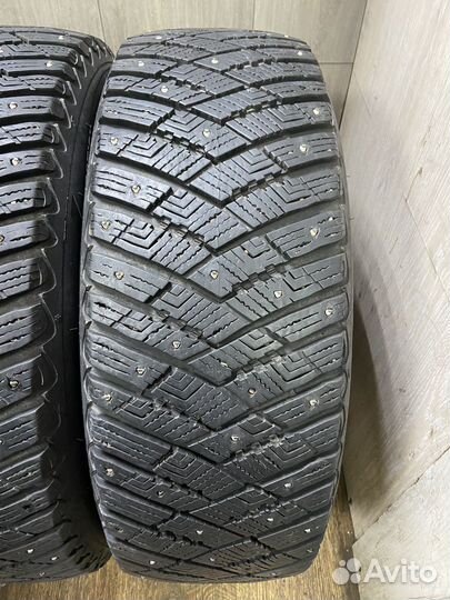 Goodyear UltraGrip Ice Arctic SUV 235/55 R19
