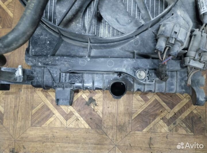 Радиатор охлаждения опель мерива А. 1,6