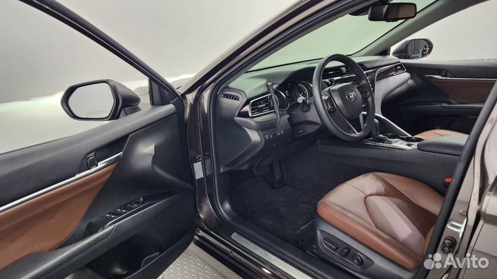 Toyota Camry 2.5 CVT, 2021, 50 724 км